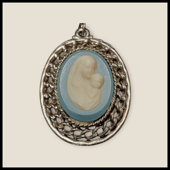 Jewelry - Vintage Madonna and Child Blue Cameo Pendant